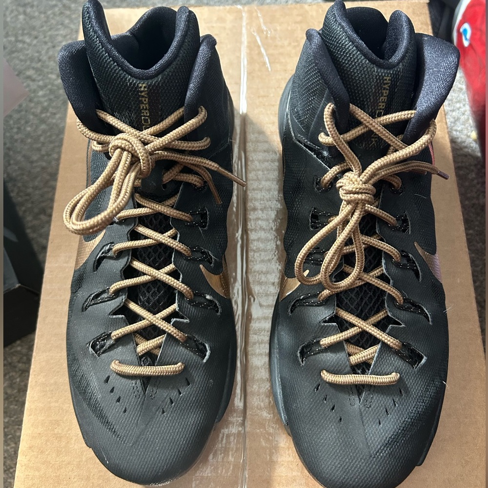 Nike Hyperdunk - image 3